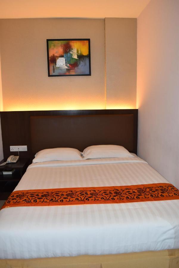 Sunrise Hotel Petaling Jaya Exterior photo