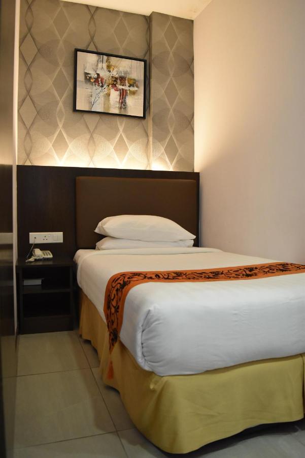 Sunrise Hotel Petaling Jaya Exterior photo