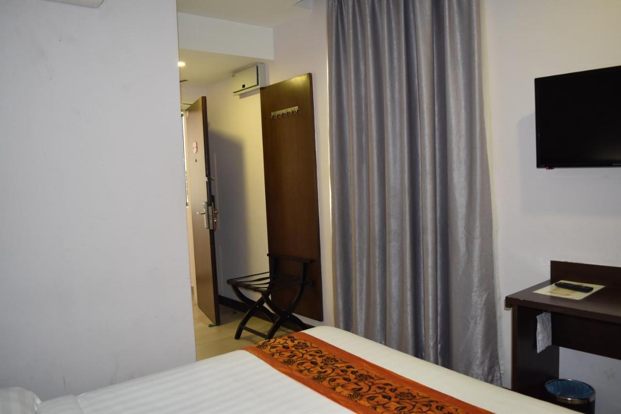 Sunrise Hotel Petaling Jaya Exterior photo